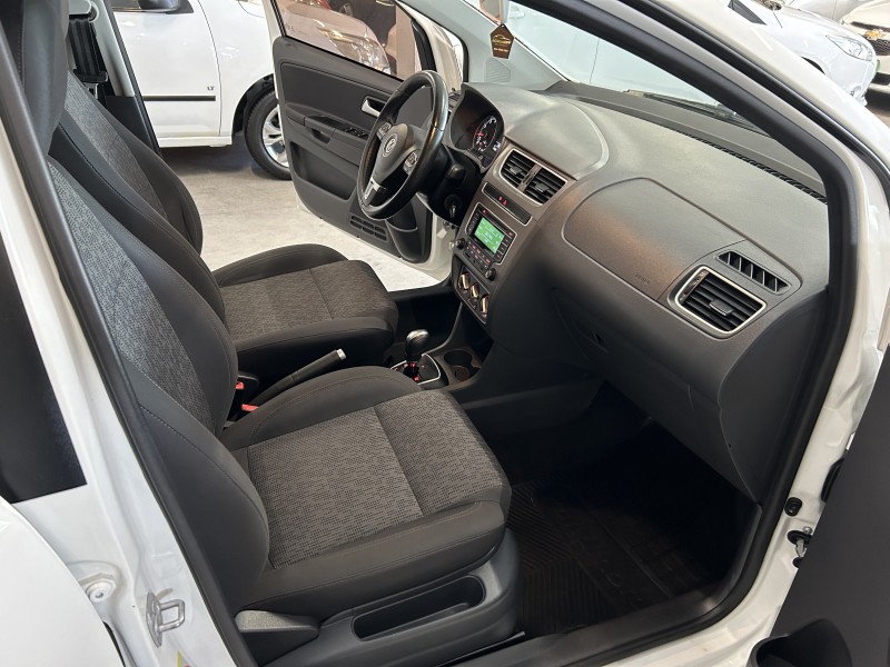 FOX 1.6 MI 8V FLEX 4P AUTOMATIZADO - 2014 - CAXIAS DO SUL