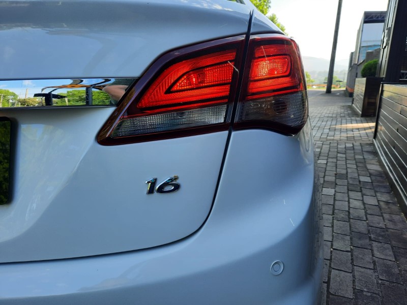 HB20S 1.6 COMFORT PLUS 16V FLEX 4P MANUAL - 2019 - DOIS IRMãOS