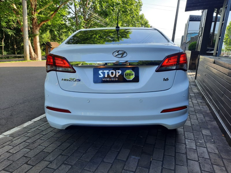 HB20S 1.6 COMFORT PLUS 16V FLEX 4P MANUAL - 2019 - DOIS IRMãOS