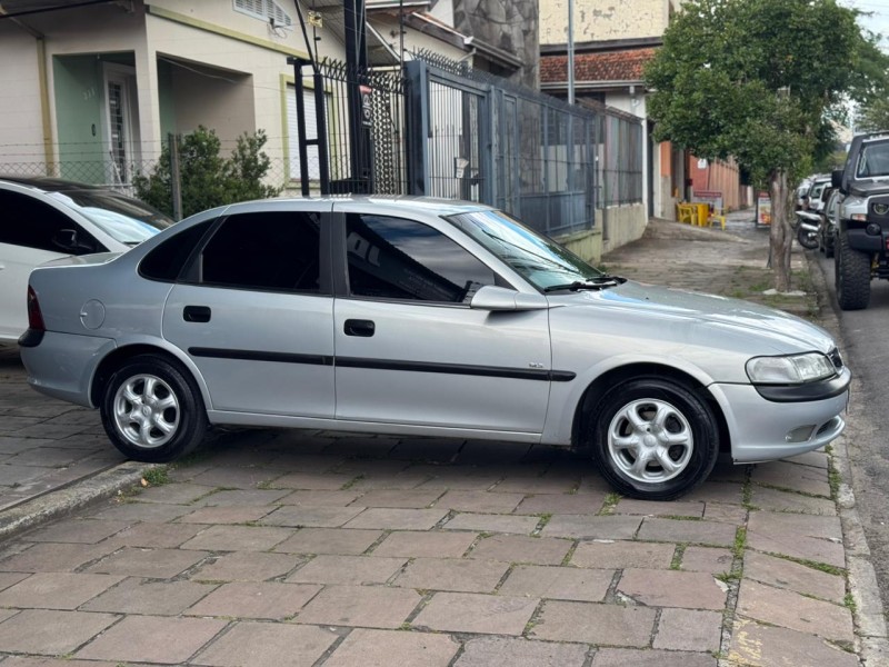 VECTRA 2.2 MPFI GLS 8V GASOLINA 4P MANUAL - 1999 - CAXIAS DO SUL