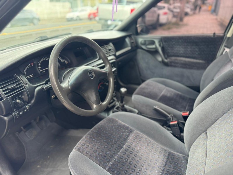 VECTRA 2.2 MPFI GLS 8V GASOLINA 4P MANUAL - 1999 - CAXIAS DO SUL