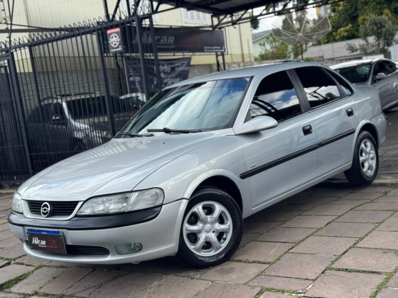 VECTRA 2.2 MPFI GLS 8V GASOLINA 4P MANUAL - 1999 - CAXIAS DO SUL