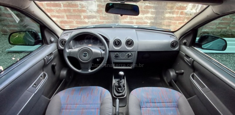 CELTA 1.0 MPFI LIFE 8V FLEX 2P MANUAL - 2011 - FARROUPILHA