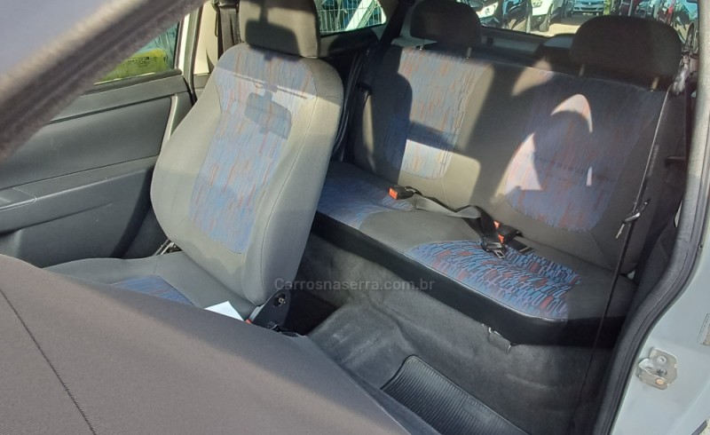 CELTA 1.0 MPFI LIFE 8V FLEX 2P MANUAL - 2011 - FARROUPILHA