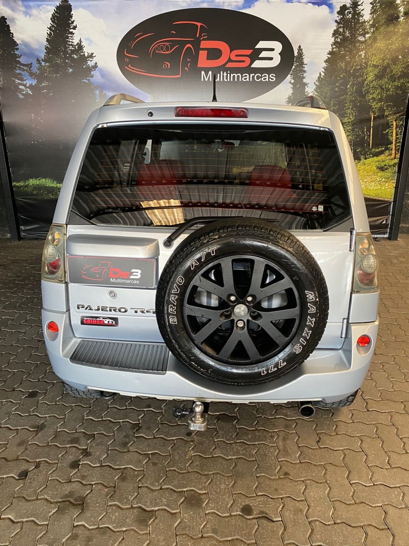 PAJERO TR4 2.0 4X4 16V 140CV FLEX 4P AUTOMÁTICO - 2010 - CAXIAS DO SUL