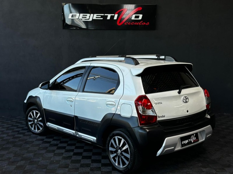 ETIOS CROSS 1.5 16V FLEX 4P MANUAL - 2016 - CAXIAS DO SUL