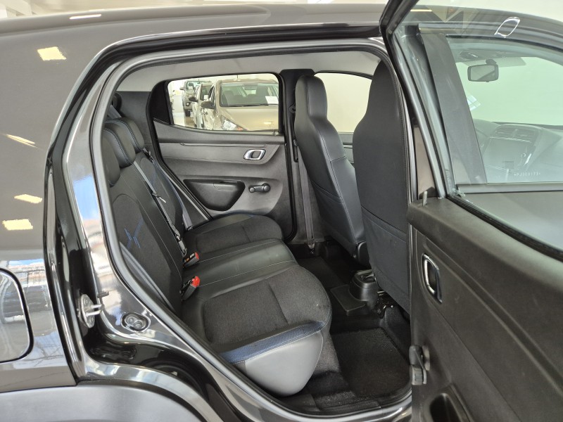 KWID 1.0 12V SCE FLEX INTENSE MANUAL - 2023 - BENTO GONçALVES