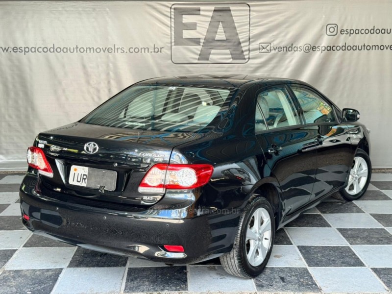 COROLLA 2.0 XEI 16V FLEX 4P AUTOMÁTICO - 2014 - NOVA PRATA