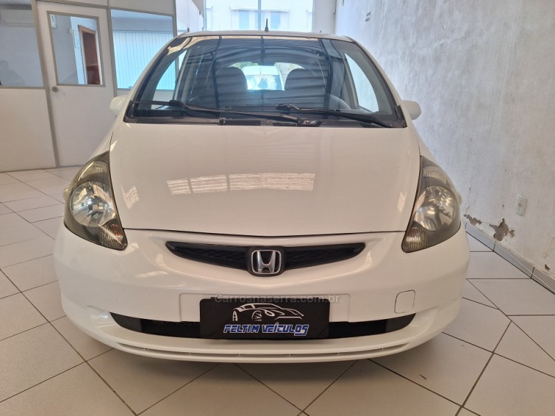 FIT 1.4 LXL 8V GASOLINA 4P AUTOMÁTICO - 2004 - NOVO HAMBURGO