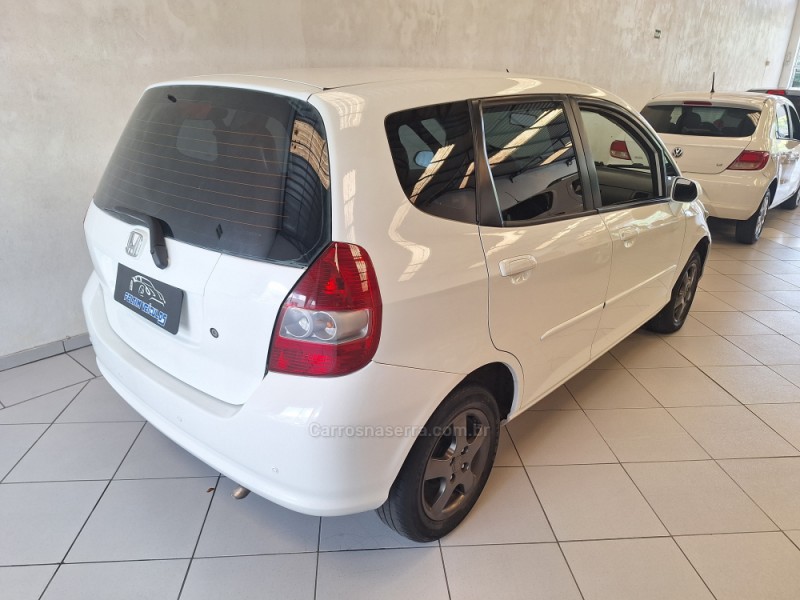 FIT 1.4 LXL 8V GASOLINA 4P AUTOMÁTICO - 2004 - NOVO HAMBURGO