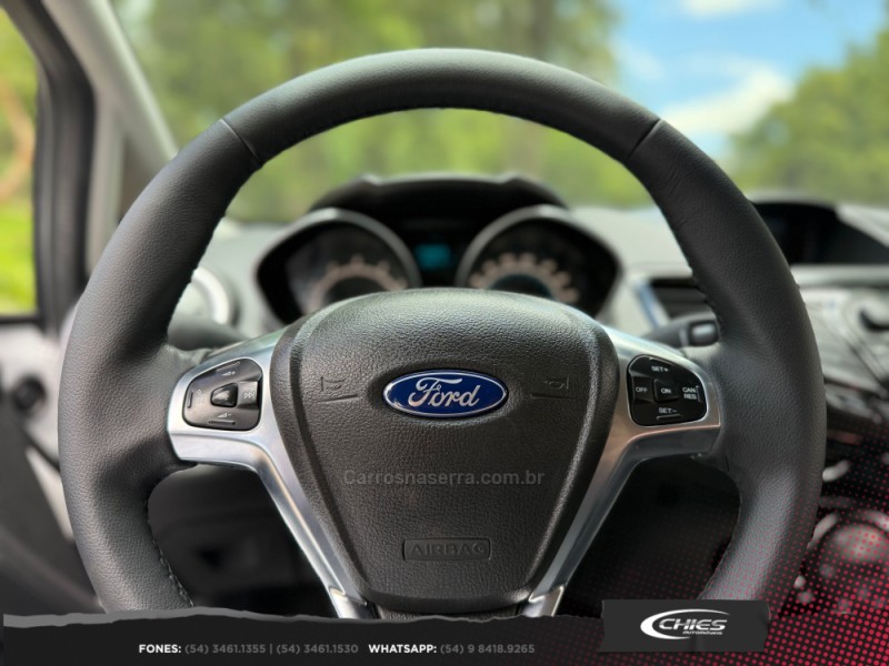 FIESTA 1.0 ECOBOOST TITANIUM PLUS HATCH 12V GASOLINA 4P AUTOMÁTICO - 2017 - CARLOS BARBOSA