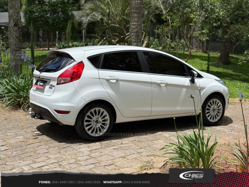 FIESTA 1.0 ECOBOOST TITANIUM PLUS HATCH 12V GASOLINA 4P AUTOMÁTICO - 2017 - CARLOS BARBOSA