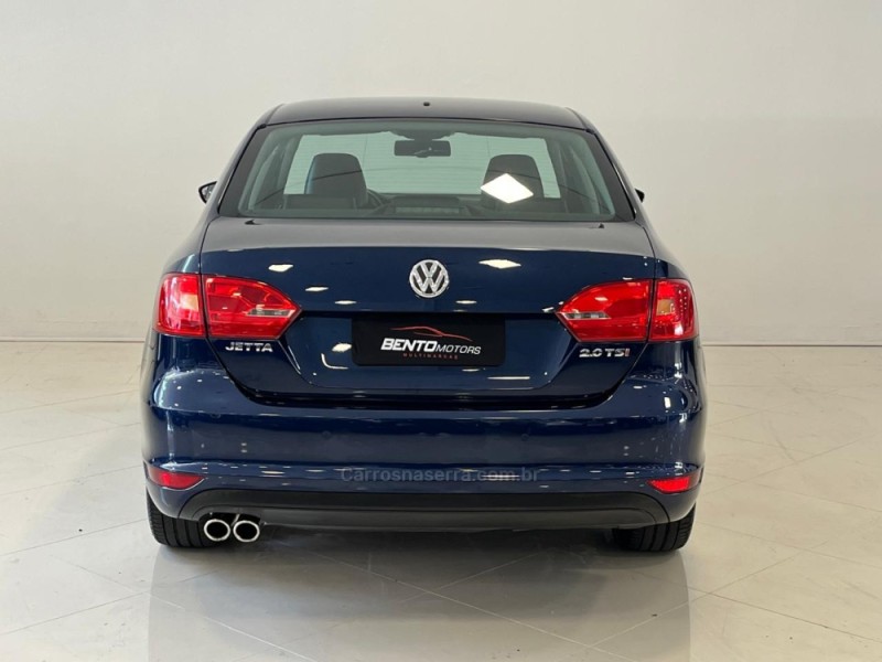 JETTA 2.0 TSI HIGHLINE 200CV GASOLINA 4P TIPTRONIC - 2011 - BENTO GONçALVES