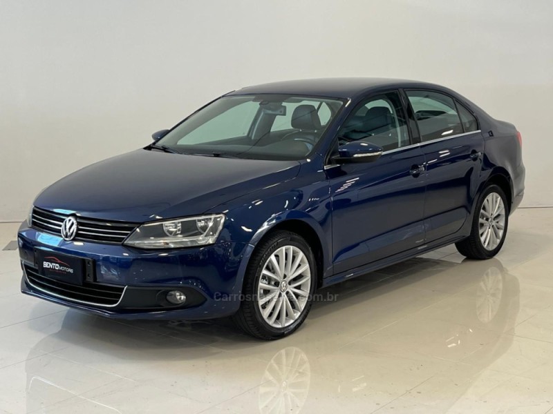 jetta 2.0 tsi highline 200cv gasolina 4p tiptronic 2011 bento goncalves