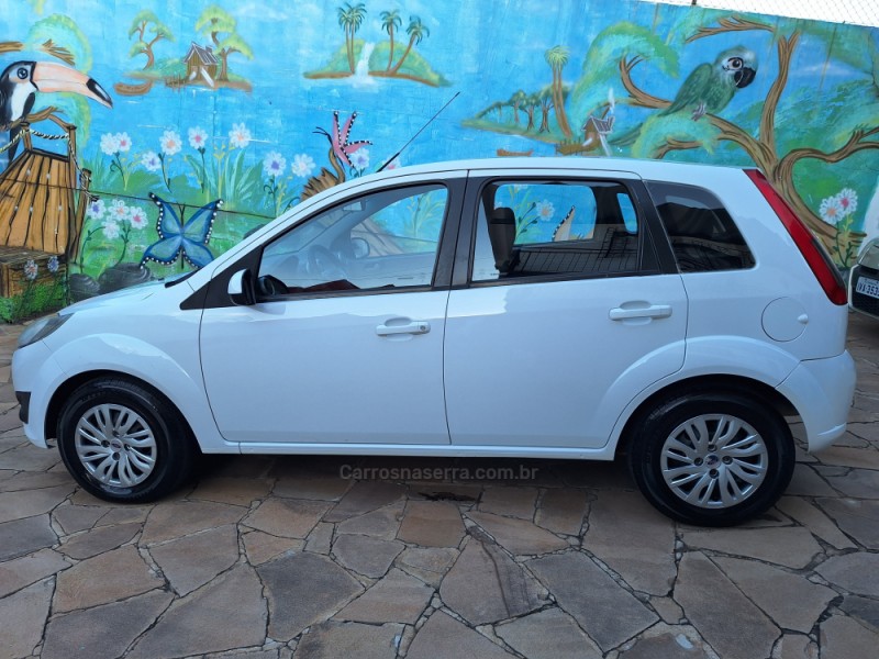 FIESTA 1.0 MPI 8V GASOLINA 4P MANUAL - 2014 - CAXIAS DO SUL