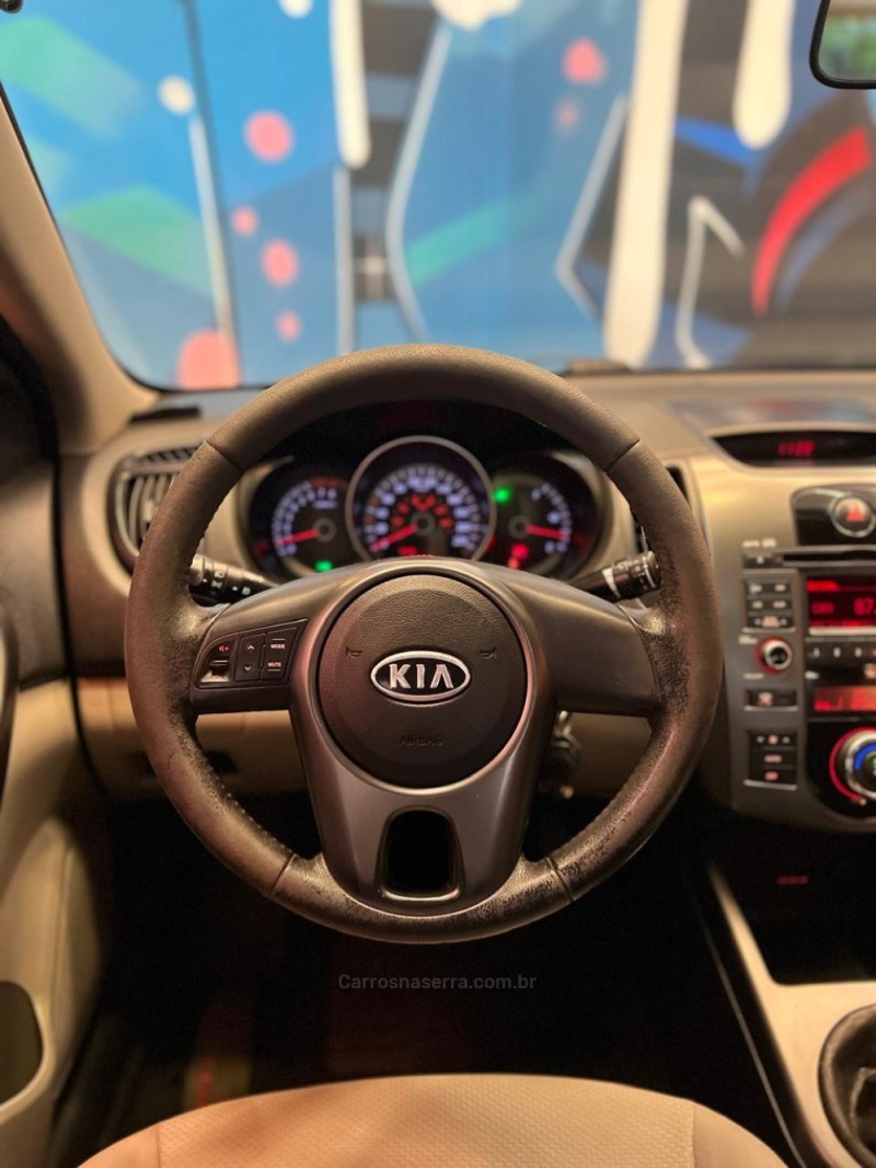 CERATO 1.6 EX2 SEDAN 16V GASOLINA 4P MANUAL - 2010 - NOVO HAMBURGO