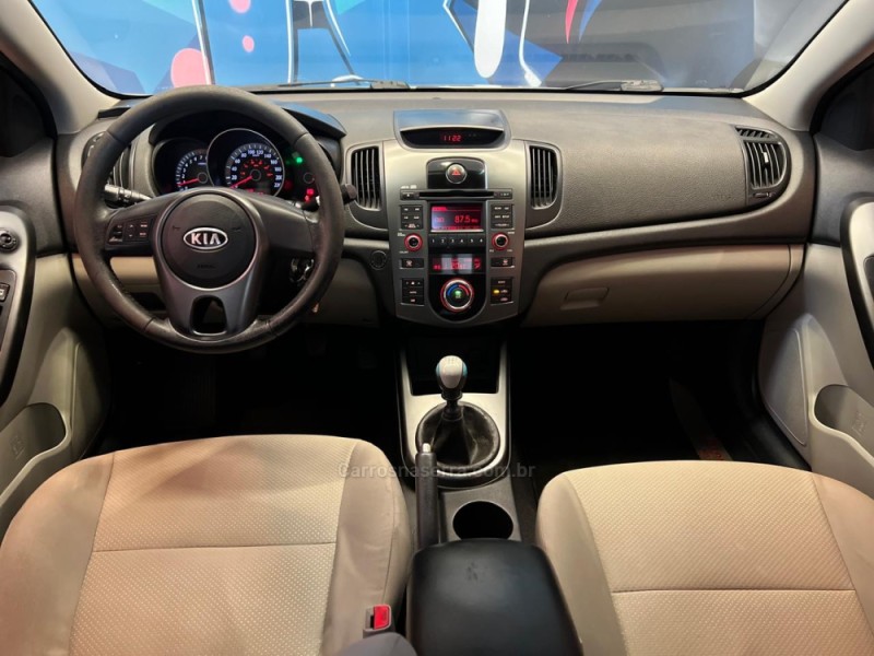 CERATO 1.6 EX2 SEDAN 16V GASOLINA 4P MANUAL - 2010 - NOVO HAMBURGO