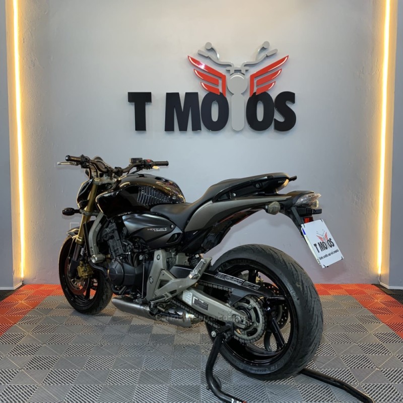 CB 600F HORNET - 2008 - PORTãO