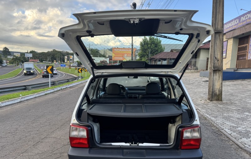 UNO 1.0 MPI MILLE FIRE ECONOMY 8V FLEX 2P MANUAL - 2013 - DOIS IRMãOS