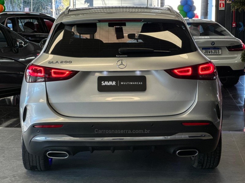 GLA 200 AMG 1.3 TURBO 16V GASOLINA 4P AUTOMÁTICO - 2021 - NOVO HAMBURGO