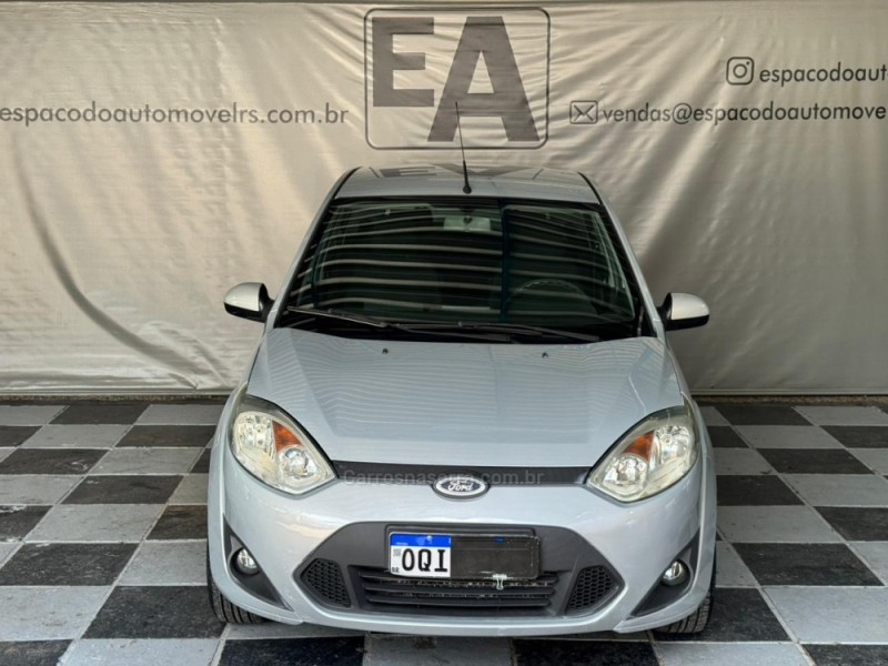 FIESTA 1.6 ROCAM SE 8V FLEX 4P MANUAL - 2014 - NOVA PRATA