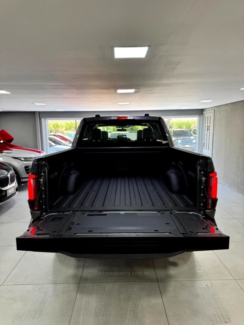 F-150 5.0 V8 CD LARIAT FX4 GASOLINA 4P AUTOMÁTICO - 2024 - PORTO ALEGRE