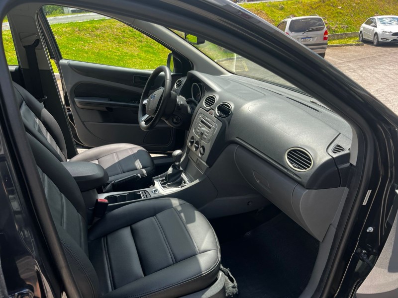 FOCUS 2.0 GLX 16V FLEX 4P MANUAL - 2012 - BENTO GONçALVES