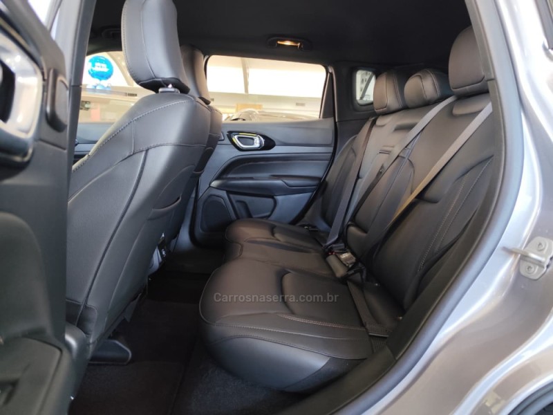 COMPASS 2.0 OVERLAND HURRICANE 4X4 TURBO GASOLINA 4P AUTOMÁTICO - 2025 - NOVO HAMBURGO