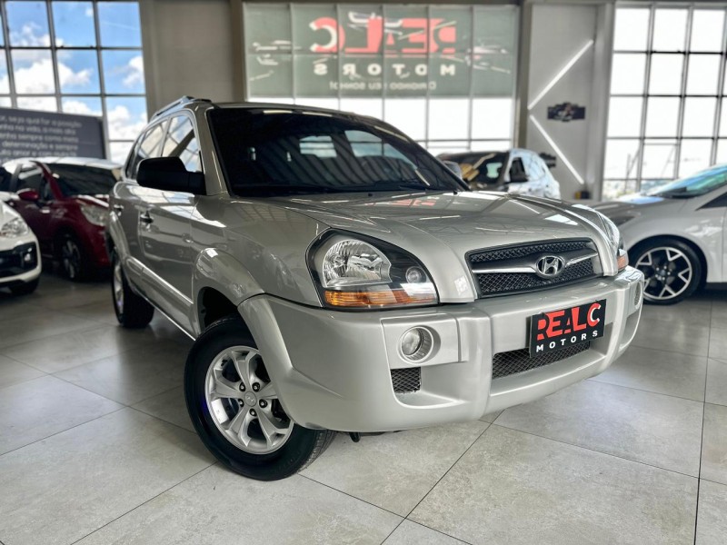 TUCSON 2.0 MPFI GL 16V 142CV 2WD GASOLINA 4P MANUAL - 2012 - CAXIAS DO SUL