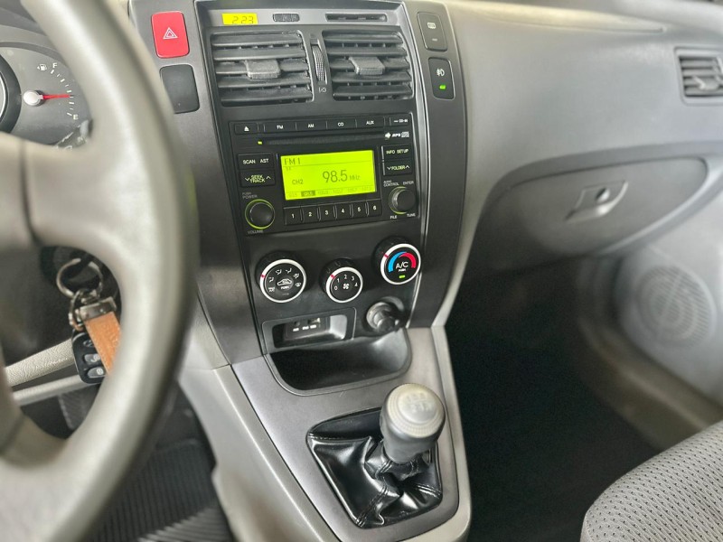 TUCSON 2.0 MPFI GL 16V 142CV 2WD GASOLINA 4P MANUAL - 2012 - CAXIAS DO SUL