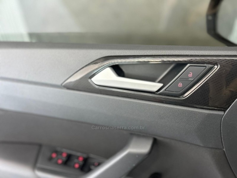 POLO 1.0 170 TSI 12V HIGHLINE FLEX 4P AUTOMÁTICO - 2025 - CAXIAS DO SUL