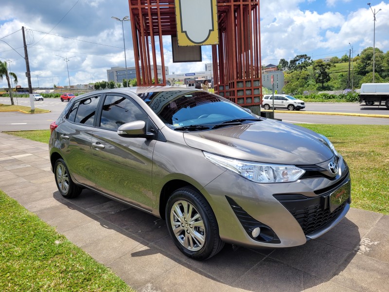 YARIS 1.3 16V FLEX XL PLUS TECH MULTIDRIVE17 - 2020 - CARLOS BARBOSA