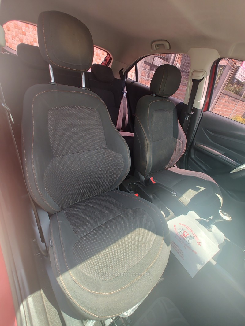 ONIX 1.4 MPFI LT 8V FLEX 4P MANUAL - 2015 - CANELA