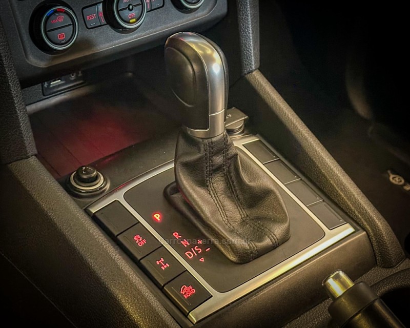 AMAROK 3.0 V6 TDI HIGHLINE CD DIESEL 4MOTION AUTOMÁTICO - 2019 - GARIBALDI