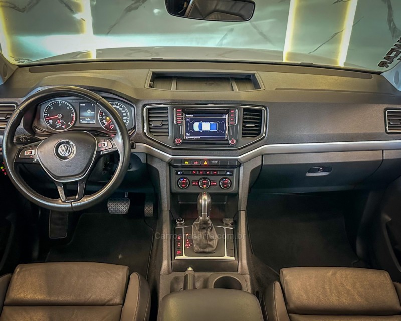 AMAROK 3.0 V6 TDI HIGHLINE CD DIESEL 4MOTION AUTOMÁTICO - 2019 - GARIBALDI