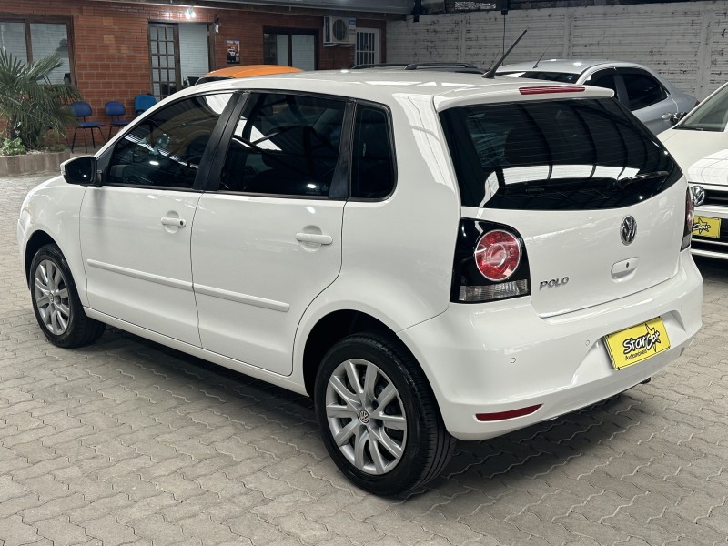 POLO 1.6 MI 8V TOTAL FLEX 4P MANUAL - 2013 - CAXIAS DO SUL