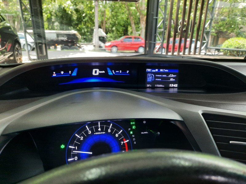 CIVIC 2.0 EXR 16V FLEX 4P AUTOMÁTICO - 2014 - DOIS IRMãOS