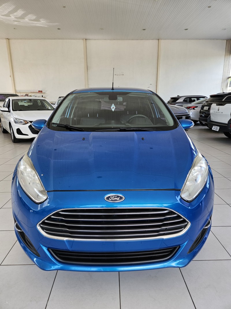 fiesta 1.6 titanium hatch 16v flex 4p automatico 2015 farroupilha