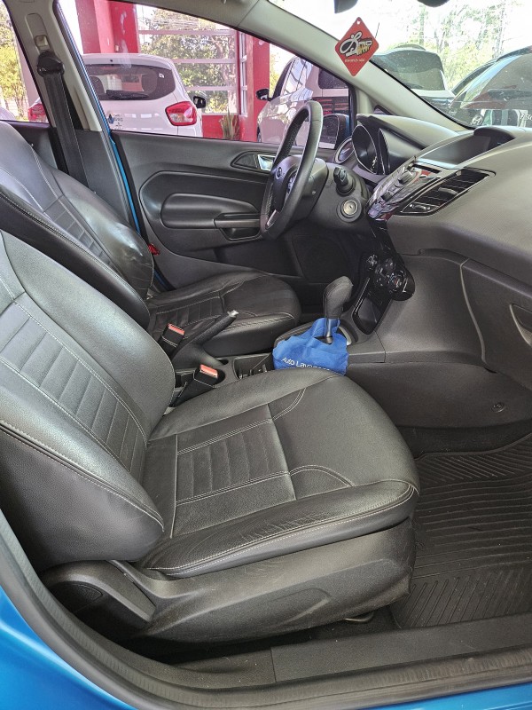 FIESTA 1.6 TITANIUM HATCH 16V FLEX 4P AUTOMÁTICO - 2015 - FARROUPILHA