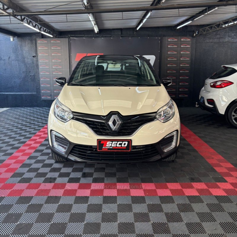 CAPTUR 1.6 LIFE 16V FLEX 4P AUTOMÁTICO - 2018 - PASSO FUNDO