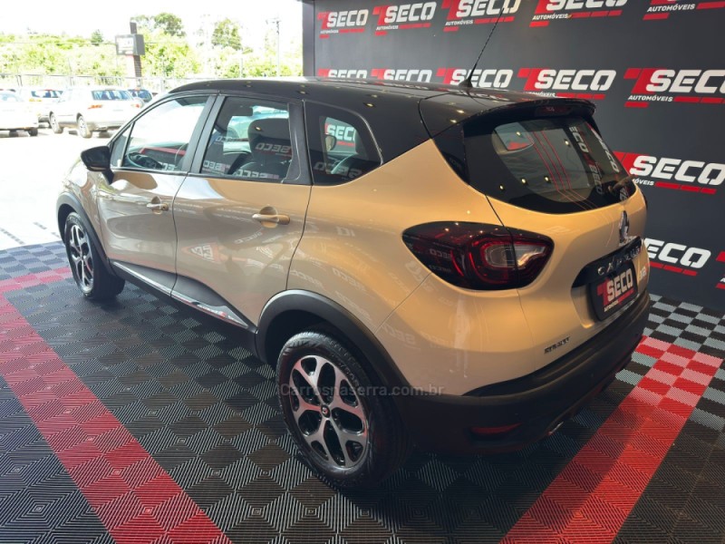 CAPTUR 1.6 LIFE 16V FLEX 4P AUTOMÁTICO - 2018 - PASSO FUNDO