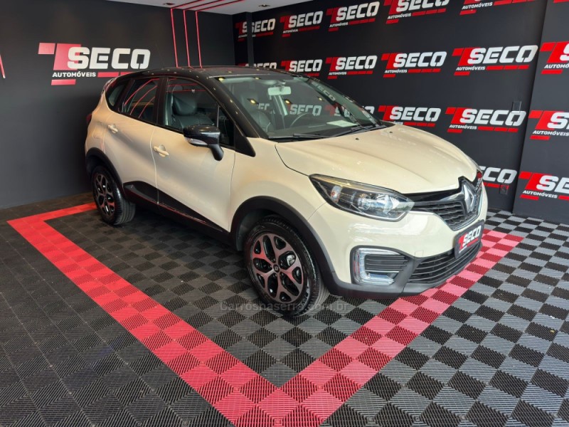 CAPTUR 1.6 LIFE 16V FLEX 4P AUTOMÁTICO - 2018 - PASSO FUNDO