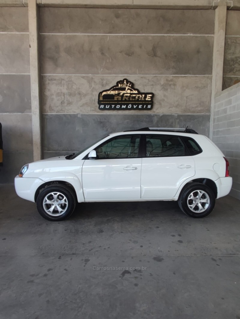 TUCSON 2.0 MPFI GLS 16V 143CV 2WD GASOLINA 4P AUTOMÁTICO - 2016 - VALE REAL