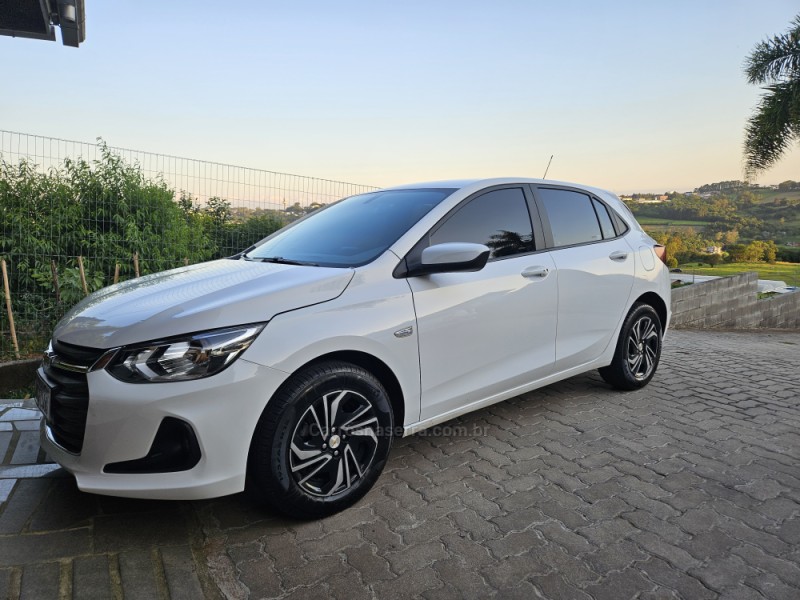 ONIX 1.0 LT 12V FLEX 4P MANUAL - 2024 - VERANóPOLIS