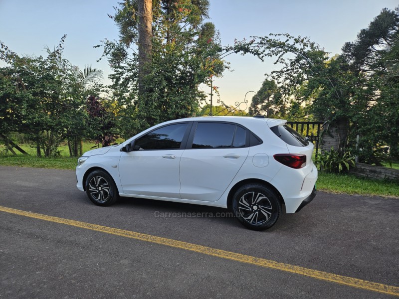 ONIX 1.0 LT 12V FLEX 4P MANUAL - 2024 - VERANóPOLIS