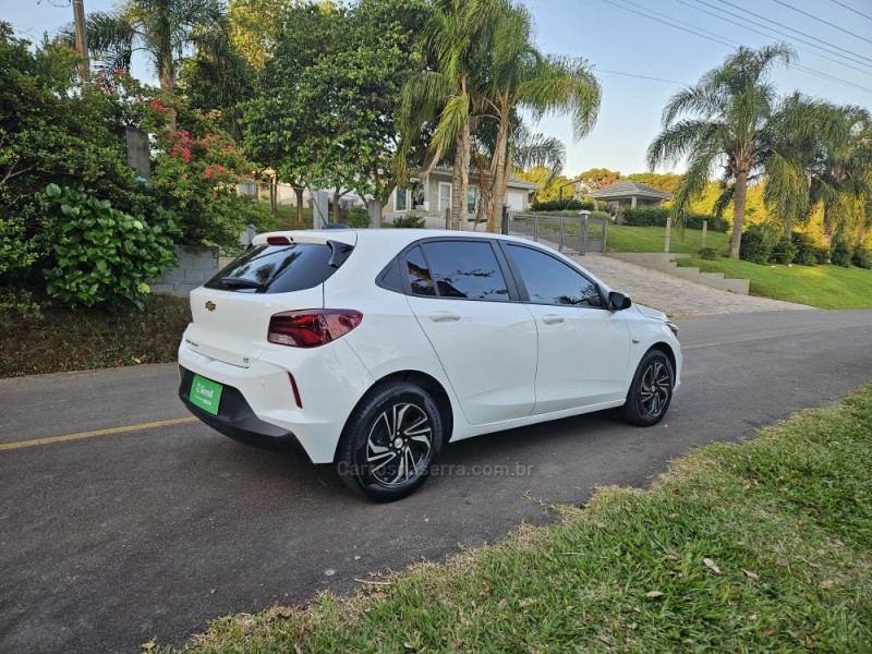 ONIX 1.0 LT 12V FLEX 4P MANUAL - 2024 - VERANóPOLIS