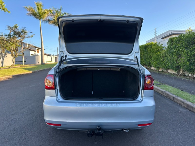 POLO 1.6 MI 8V FLEX 4P AUTOMATIZADO - 2013 - SãO LEOPOLDO