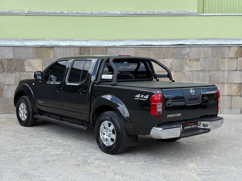 FRONTIER 2.5 S 4X4 CD TURBO ELETRONIC DIESEL 4P MANUAL - 2014 - CAXIAS DO SUL
