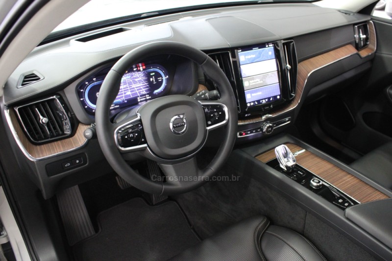 XC60 2.0 T8 ULTIMATE AWD HIBRIDO 4P AUTOMÁTICO - 2023 - CAXIAS DO SUL