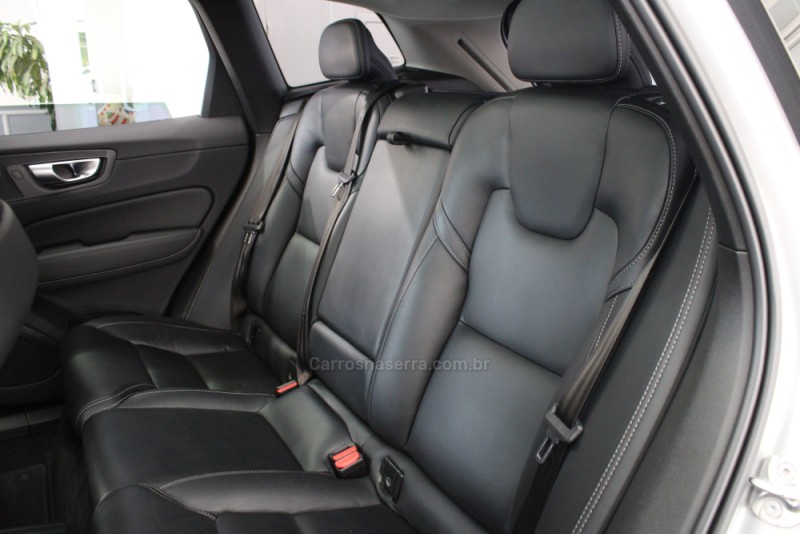 XC60 2.0 T8 ULTIMATE AWD HIBRIDO 4P AUTOMÁTICO - 2023 - CAXIAS DO SUL